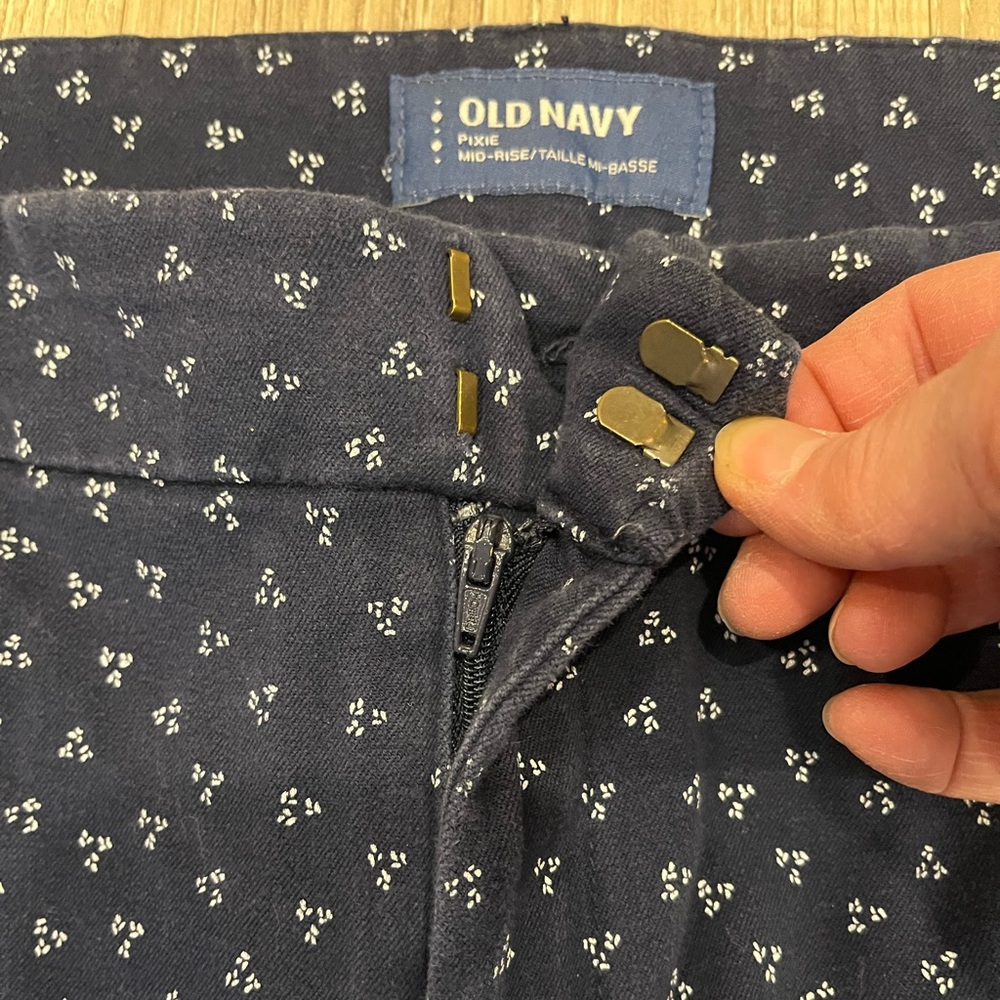 Old Navy Pixie Navy Blue Patterned Pants Mid Rise… - image 8